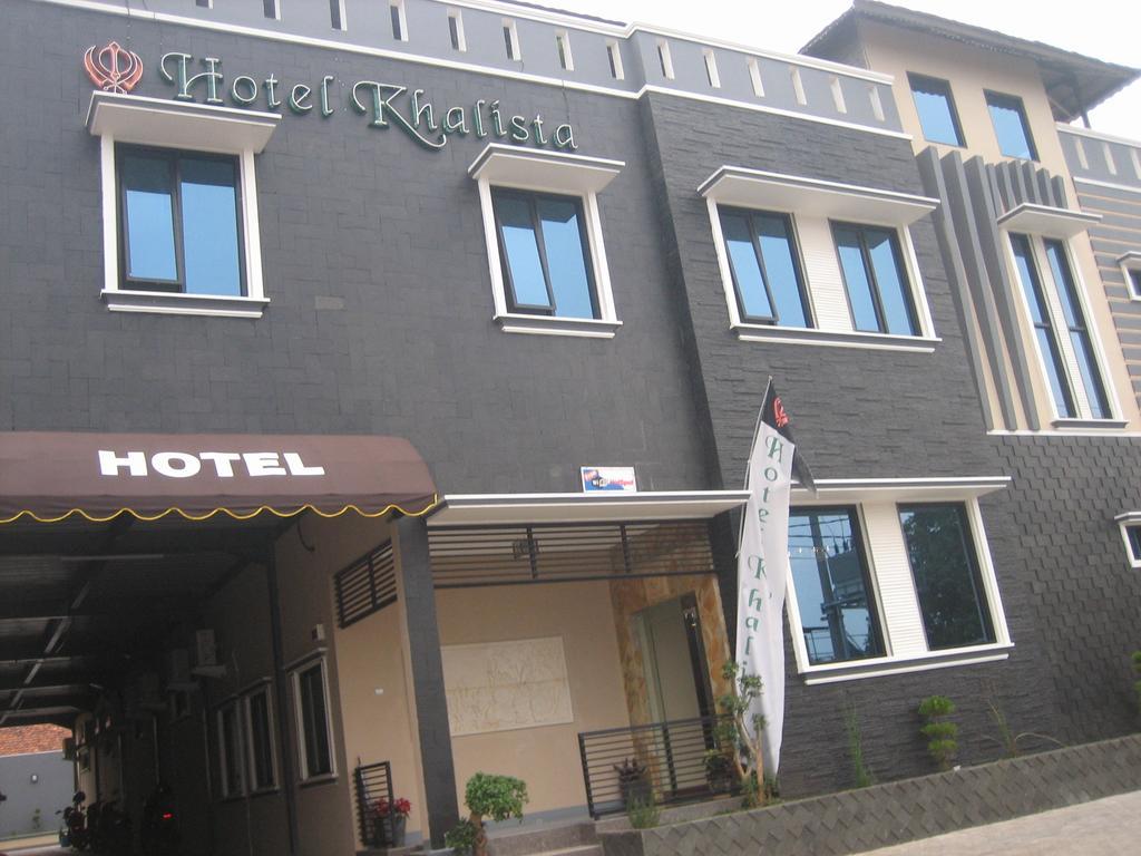 Hotel Khalista Purwakarta Exterior photo